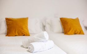 Los Apartamentos Jacinto Benavente Centro Madrid